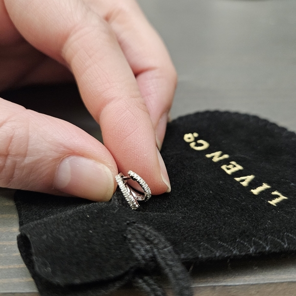 Liven Co 14K White Gold Diamond Huggies Petite Earrings - Picture 3 of 10